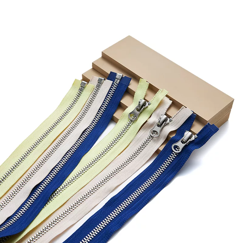 Fermeture éclair en métal recyclé