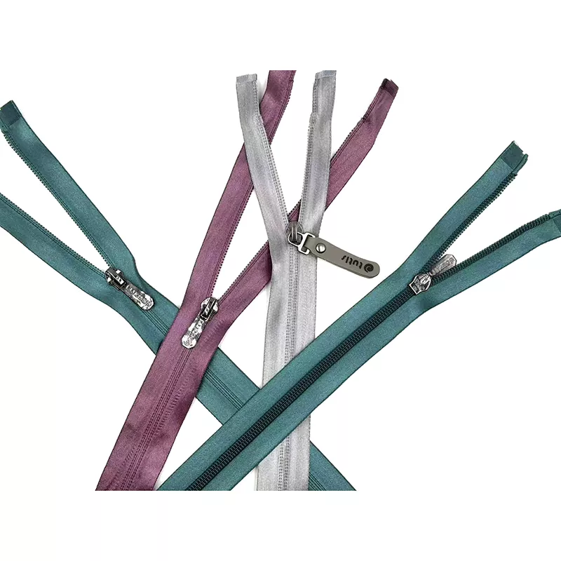 Fermeture éclair en satin