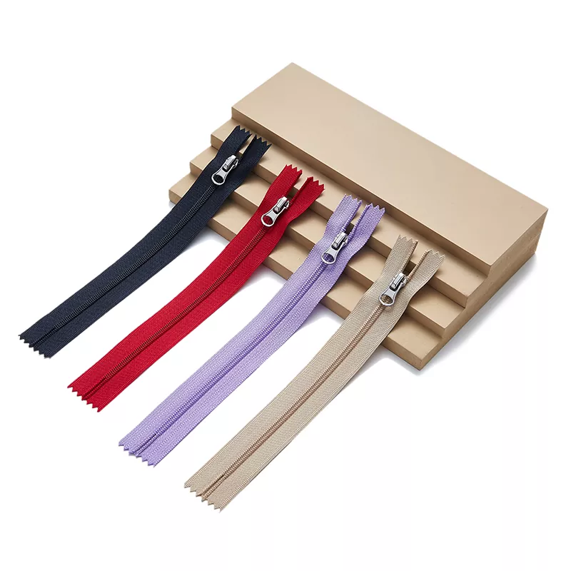 Fermeture à glissière en nylon standard